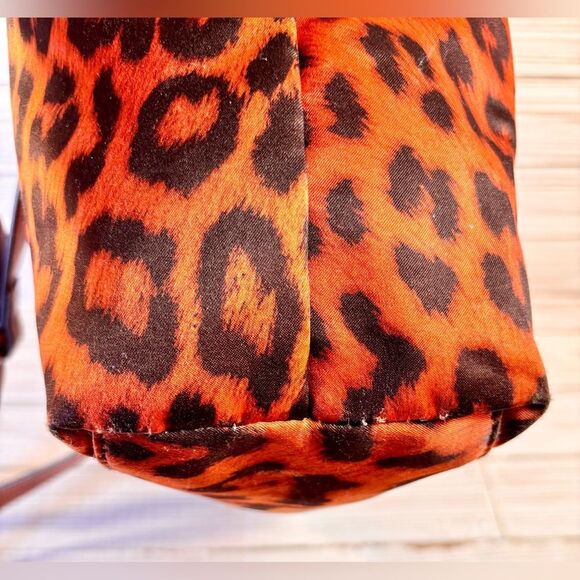 061-JPK Paris Animal Print Nylon shoulder bag w/ crossbody strap - Picture 7 of 11